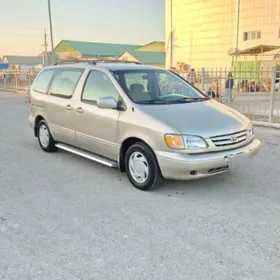 Toyota Sienna 2000