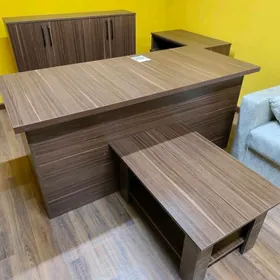 stol ofisny drektorski ofysnyy