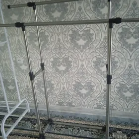 вешалка для одежды и обуви