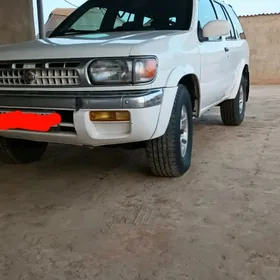Nissan Pathfinder 1998