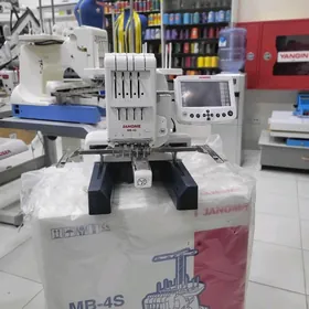 4 iññe Janome MB4s