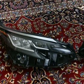 Sienna hybrid fara sag tarap