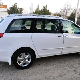 Toyota Sienna 2005