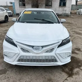 Toyota Camry 2023