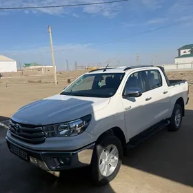 Toyota Hilux 2020