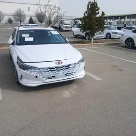 Hyundai Elantra 2021