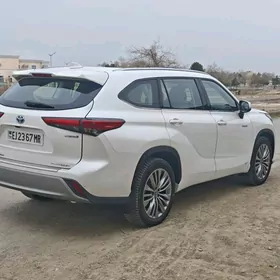 Toyota Highlander Hybrid 2020
