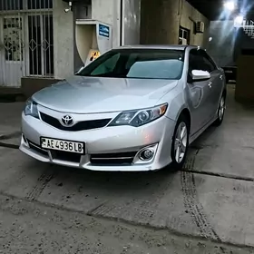 Toyota Camry 2013