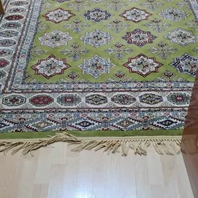 ковёр 2×3 м б/у в хорош состоя