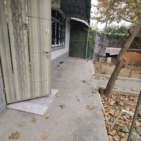 1mkr. 3 komnaty 1 etaj 83m²