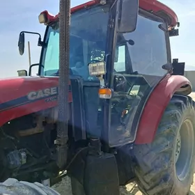 Case STX325 Accusteer 2014