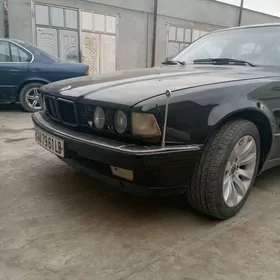 BMW 7 Series 1989