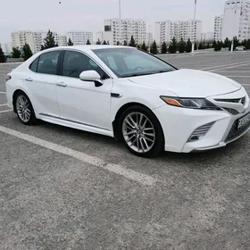 Toyota Camry 2018