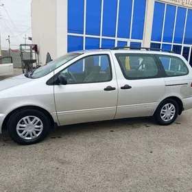 Toyota Sienna 2002