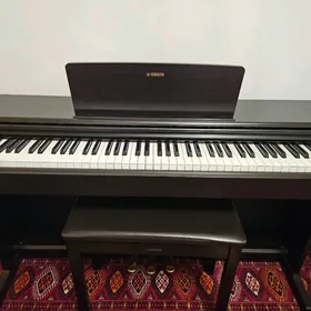 Yamaha elektro pianino