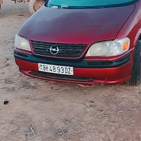 Opel Sintra 1999