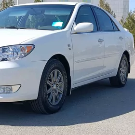 Toyota Camry 2004