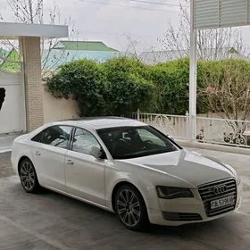Audi A8 2011