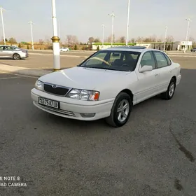 Toyota Avalon 1999