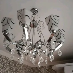 люстра большая 8 лам Lustra 25