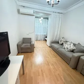 Свабода 1 этаж 2 комнат выспот