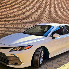 Toyota Camry 2020