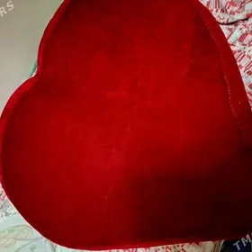 Gül ya Șokolad korobka ýürek