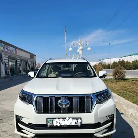 Toyota Land Cruiser 2023