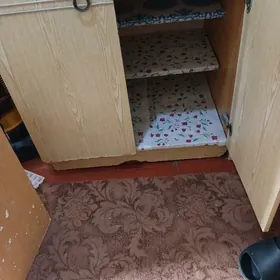 kuhniya garnitur mebil