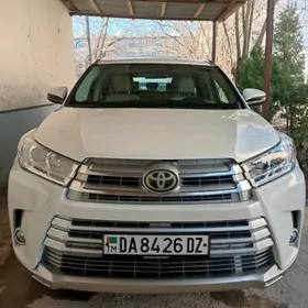 Toyota Highlander 2019