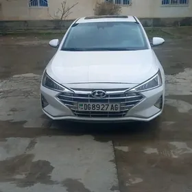 Hyundai Elantra 2020