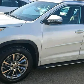 Toyota Highlander 2018