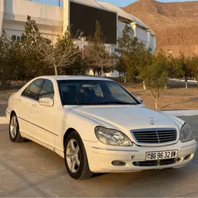Mercedes-Benz S-Class 1999