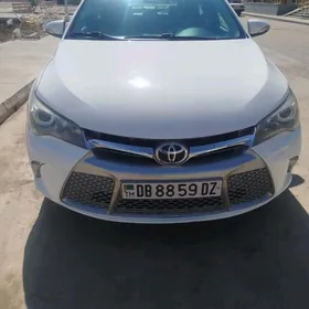 Toyota Camry 2015