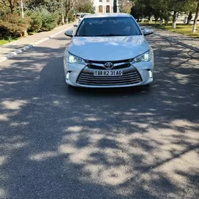 Toyota Camry 2016