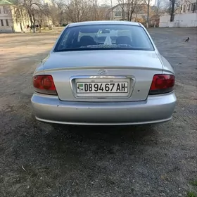 Hyundai Sonata 2002