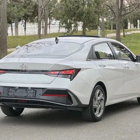 Hyundai Elantra 2025