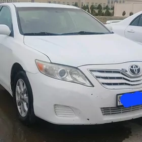 Toyota Camry 2010