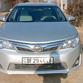 Toyota Camry 2014