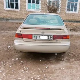Toyota Camry 1999