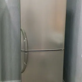 LG no frost 1.90/0.60 Haladiln