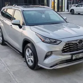 Toyota Highlander 2020
