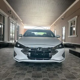 Hyundai Elantra 2020