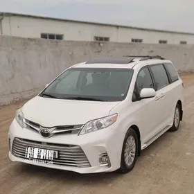 Toyota Sienna 2017