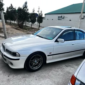 BMW E39 2003