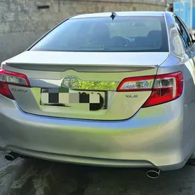 Toyota Camry 2013