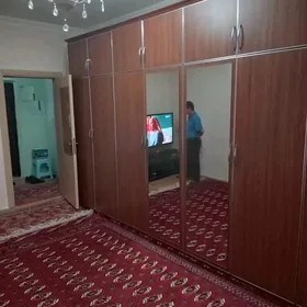 Mir7/2  3komnat 9/3 etazy