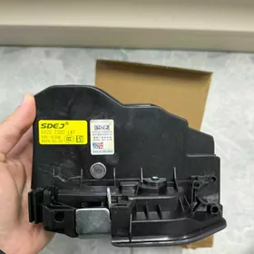 BMW F30, Yzky Çep Gapdal Zamok