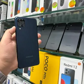 Samsung m12