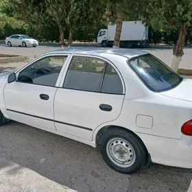 Hyundai Accent 1998